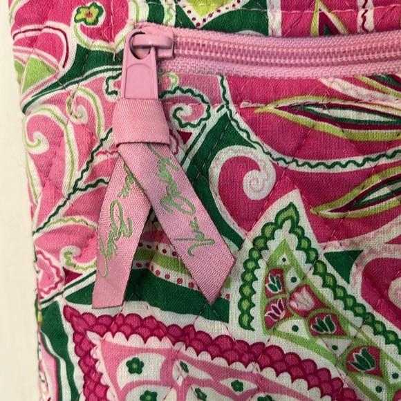 Bundle of 2 Vera Bradley lunch tote/small purse/ crossbody & tote bag w/pockets. - Picture 4 of 12